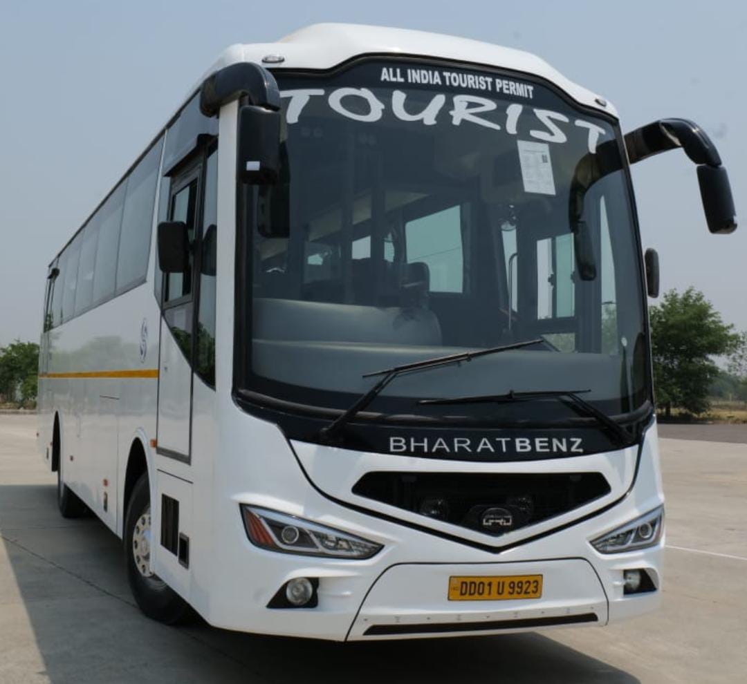 53 Seater Luxury Bus